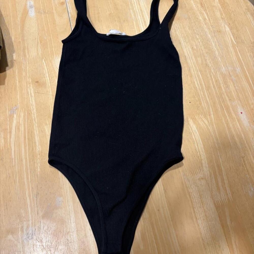 Black reserved ribbed bodysuit Size: XS/S